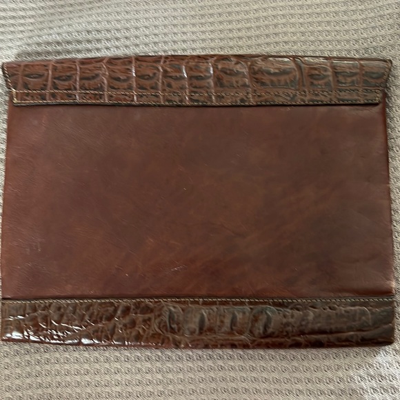 Etienne Aigner Original Clutch/Tablet Case *Vintage* - Picture 2 of 3